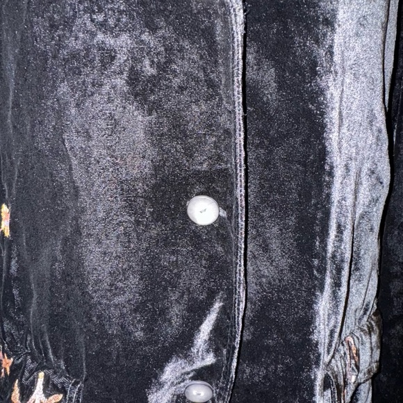 J JILL Women’s Black Embroidered Velvet Jacket Blazer Pockets BOHO - Picture 10 of 15